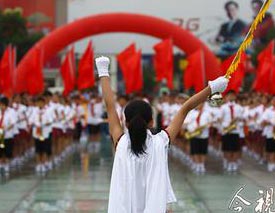 小指挥员钢琴谱文件(五线谱、双手简谱、数字谱、Midi、PDF)免费下载