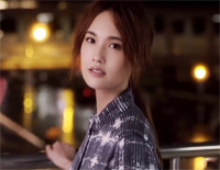 青春住了谁-杨丞琳-人人钢琴网