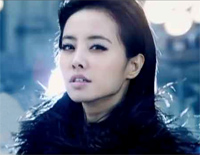 黑发尤物-蔡依林-人人钢琴网