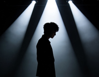 怜悯-周深-人人钢琴网